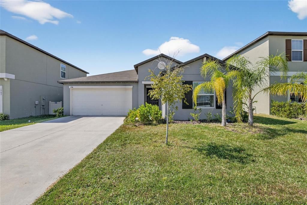 For Sale: $324,500 (4 beds, 2 baths, 1918 Square Feet)