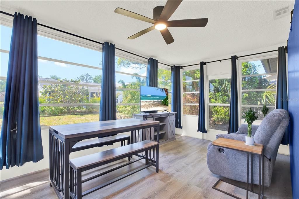 Active With Contract: $249,900 (2 beds, 2 baths, 1209 Square Feet)