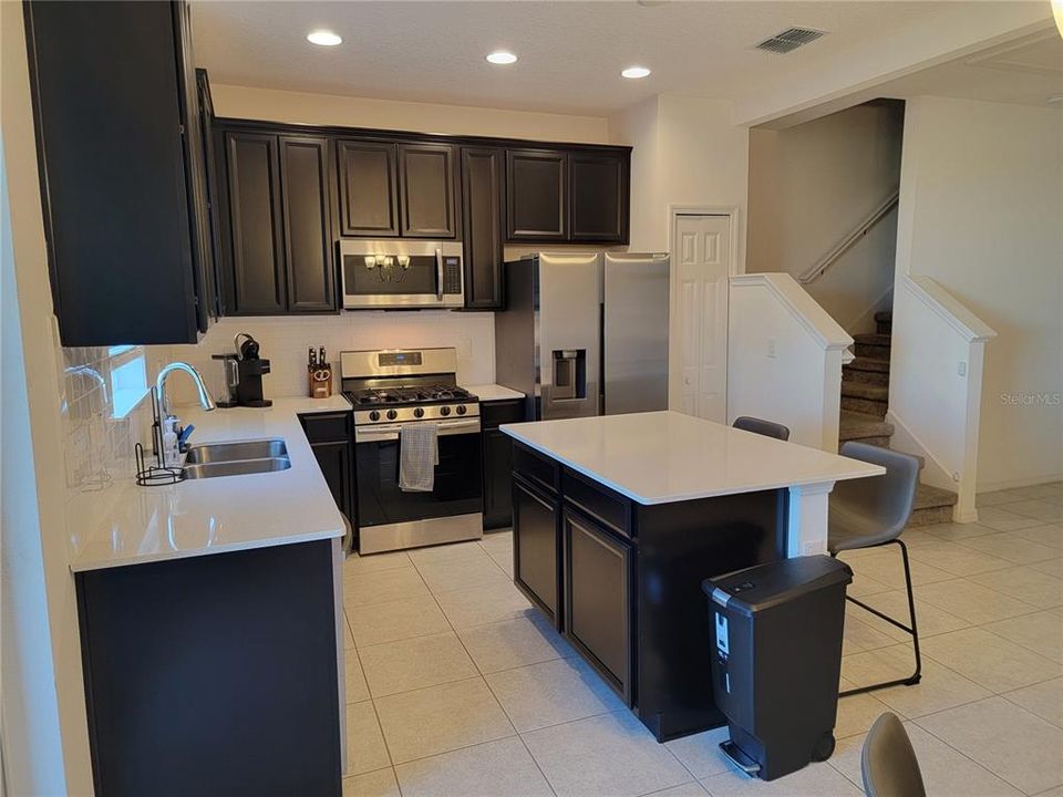 En Renta: $2,250 (3 camas, 2 baños, 1604 Pies cuadrados)