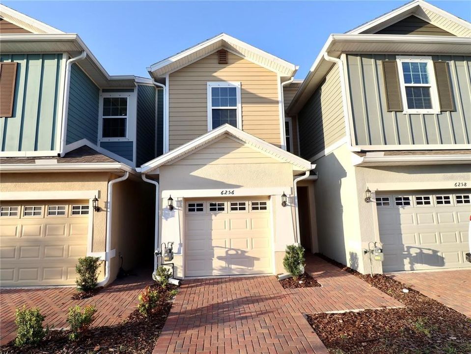 En Renta: $2,250 (3 camas, 2 baños, 1604 Pies cuadrados)