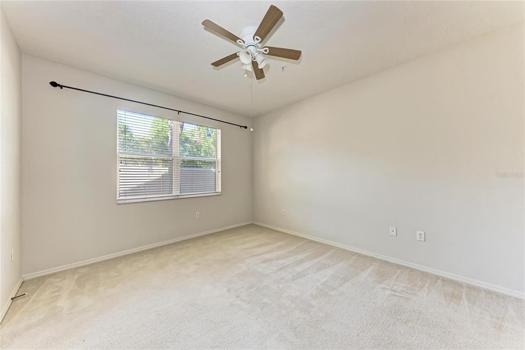 En Venta: $245,000 (3 camas, 2 baños, 1210 Pies cuadrados)