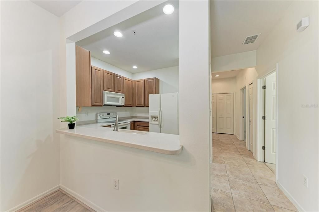 En Venta: $245,000 (3 camas, 2 baños, 1210 Pies cuadrados)