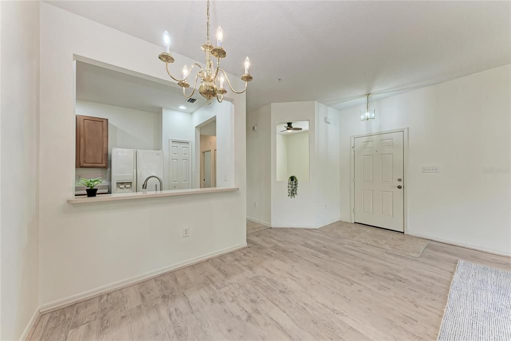 En Venta: $245,000 (3 camas, 2 baños, 1210 Pies cuadrados)