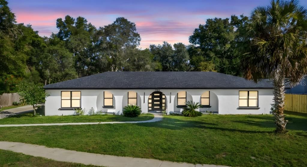 For Sale: $689,000 (4 beds, 2 baths, 2199 Square Feet)