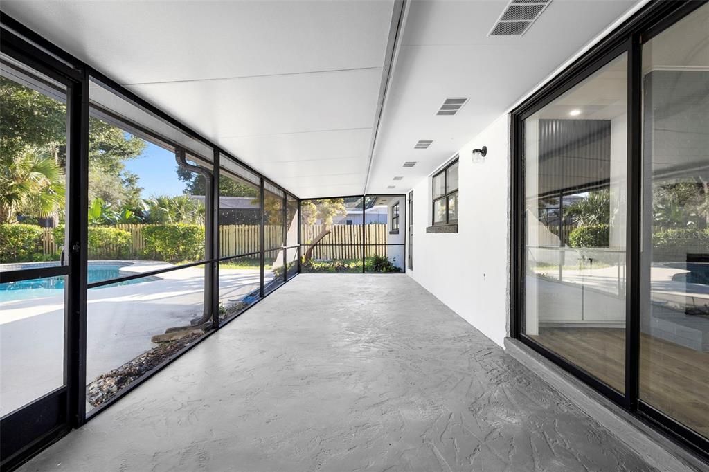 For Sale: $689,000 (4 beds, 2 baths, 2199 Square Feet)