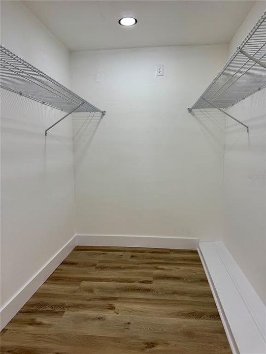 For Sale: $689,000 (4 beds, 2 baths, 2199 Square Feet)