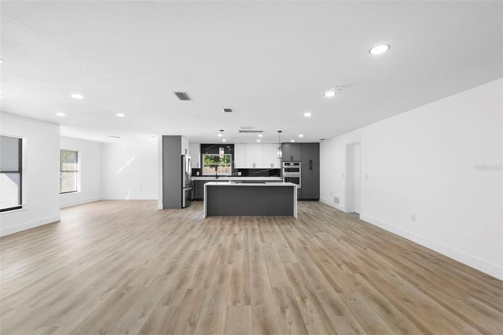 For Sale: $689,000 (4 beds, 2 baths, 2199 Square Feet)