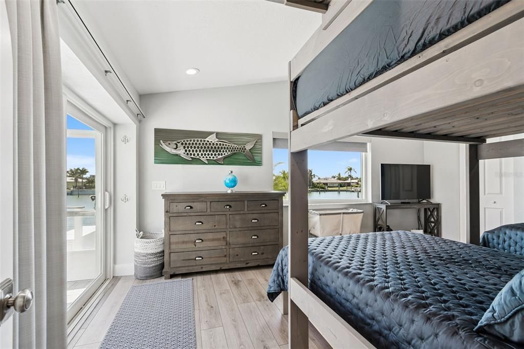 待售: $2,189,000 (3 贝兹, 3 浴室, 2470 平方英尺)