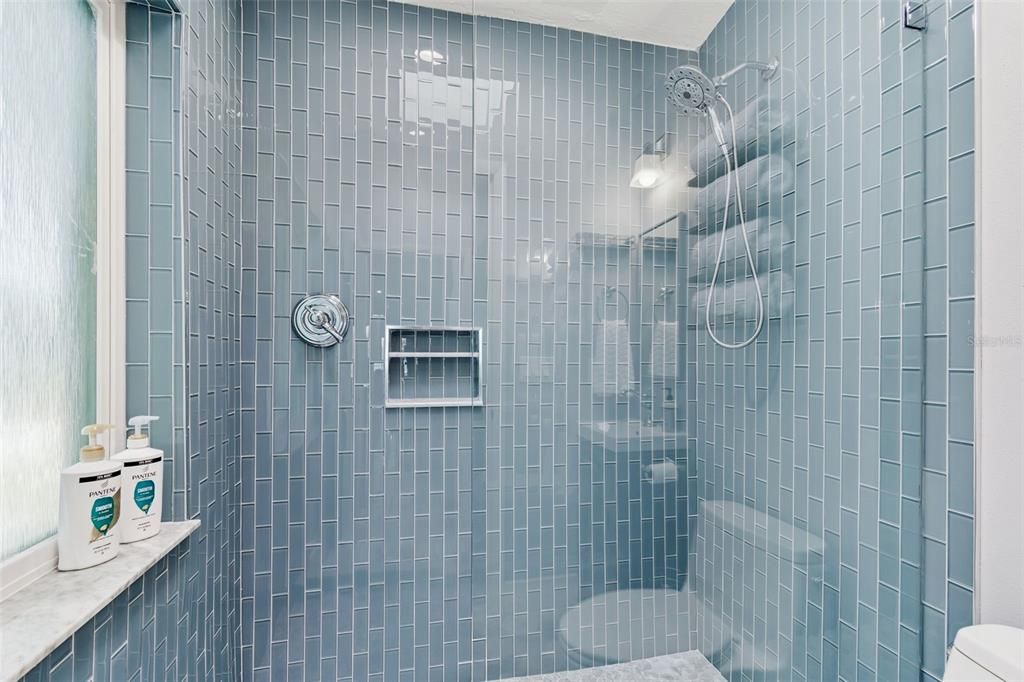 待售: $2,189,000 (3 贝兹, 3 浴室, 2470 平方英尺)