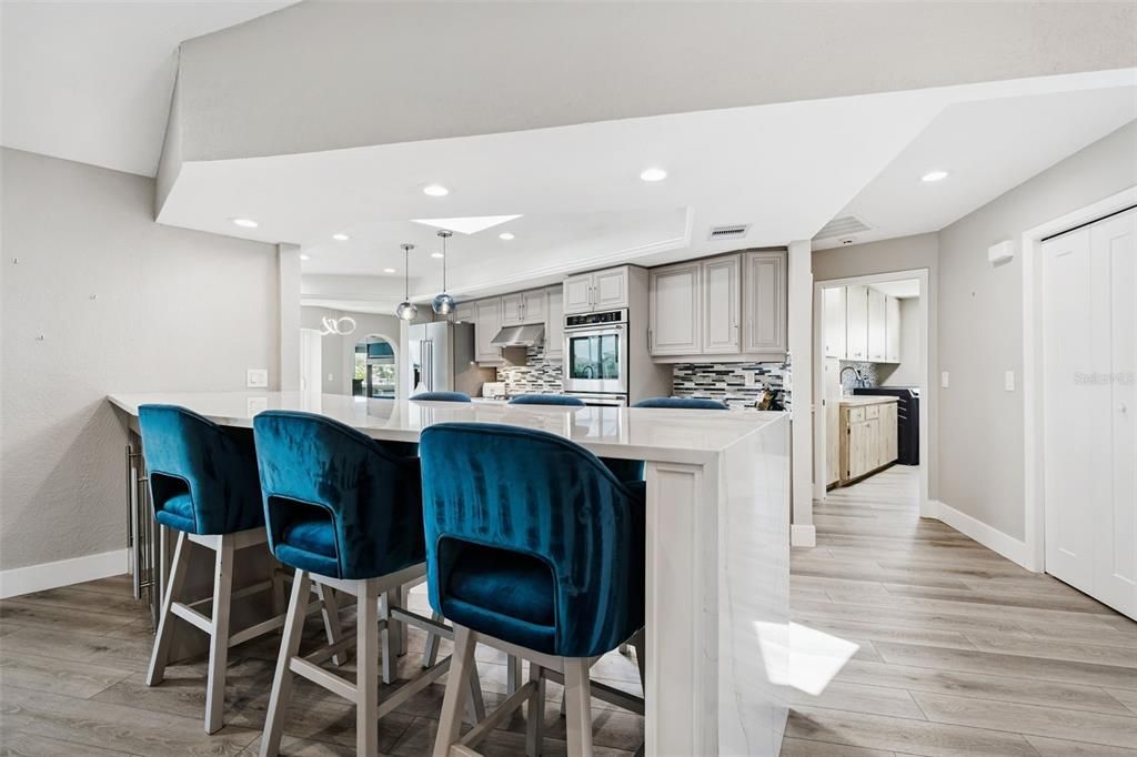 待售: $2,189,000 (3 贝兹, 3 浴室, 2470 平方英尺)