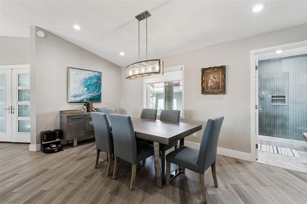 待售: $2,189,000 (3 贝兹, 3 浴室, 2470 平方英尺)