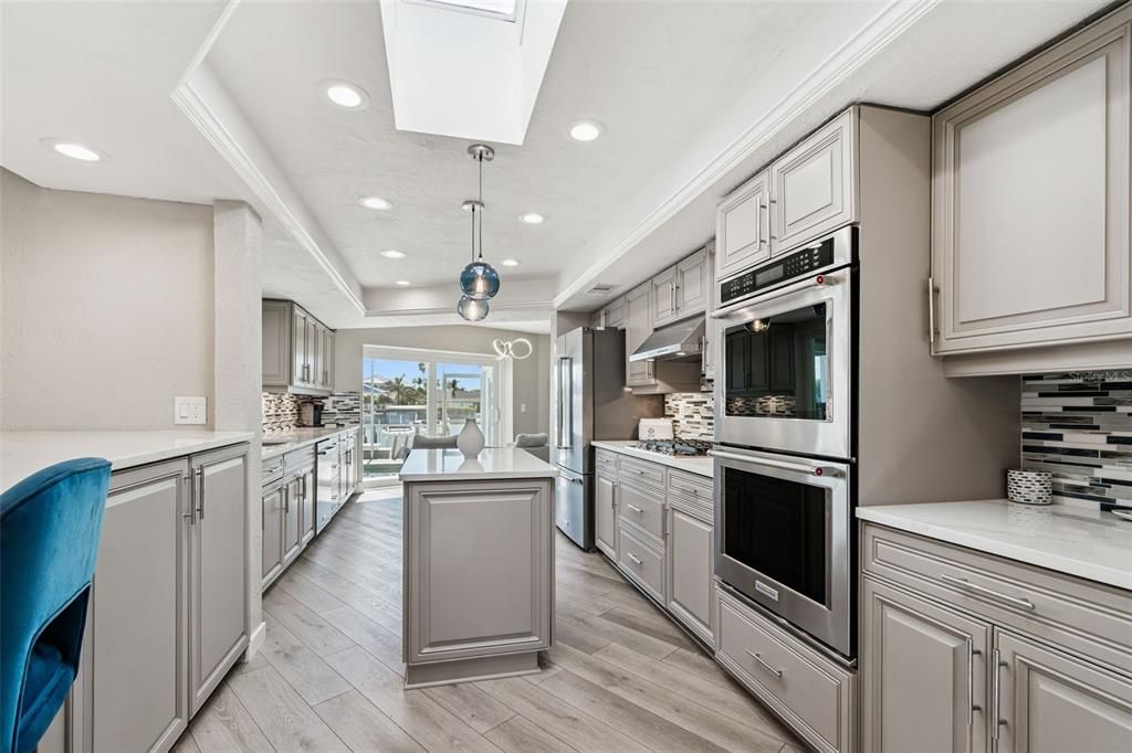 待售: $2,189,000 (3 贝兹, 3 浴室, 2470 平方英尺)