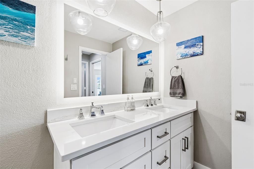 待售: $2,189,000 (3 贝兹, 3 浴室, 2470 平方英尺)