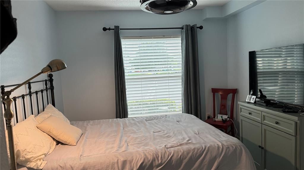 En Venta: $218,740 (2 camas, 2 baños, 1291 Pies cuadrados)