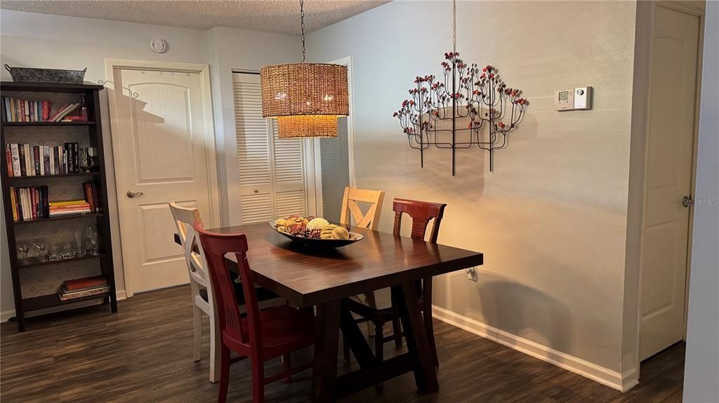 En Venta: $218,740 (2 camas, 2 baños, 1291 Pies cuadrados)