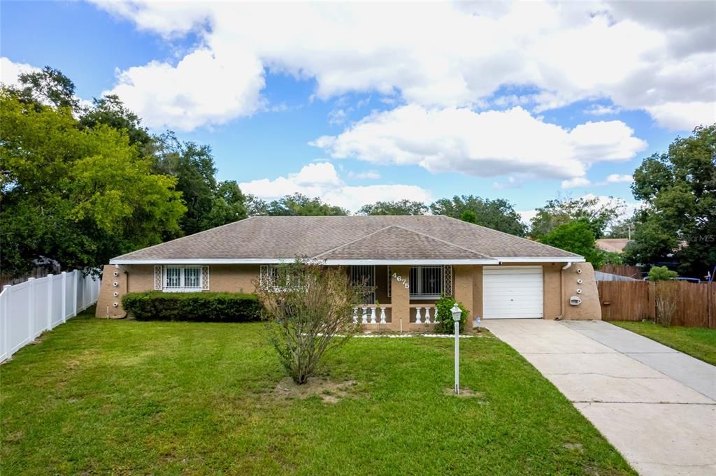 Active With Contract: $295,000 (3 beds, 2 baths, 1075 Square Feet)