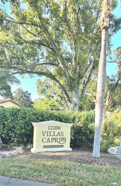 For Sale: $119,900 (1 beds, 1 baths, 700 Square Feet)