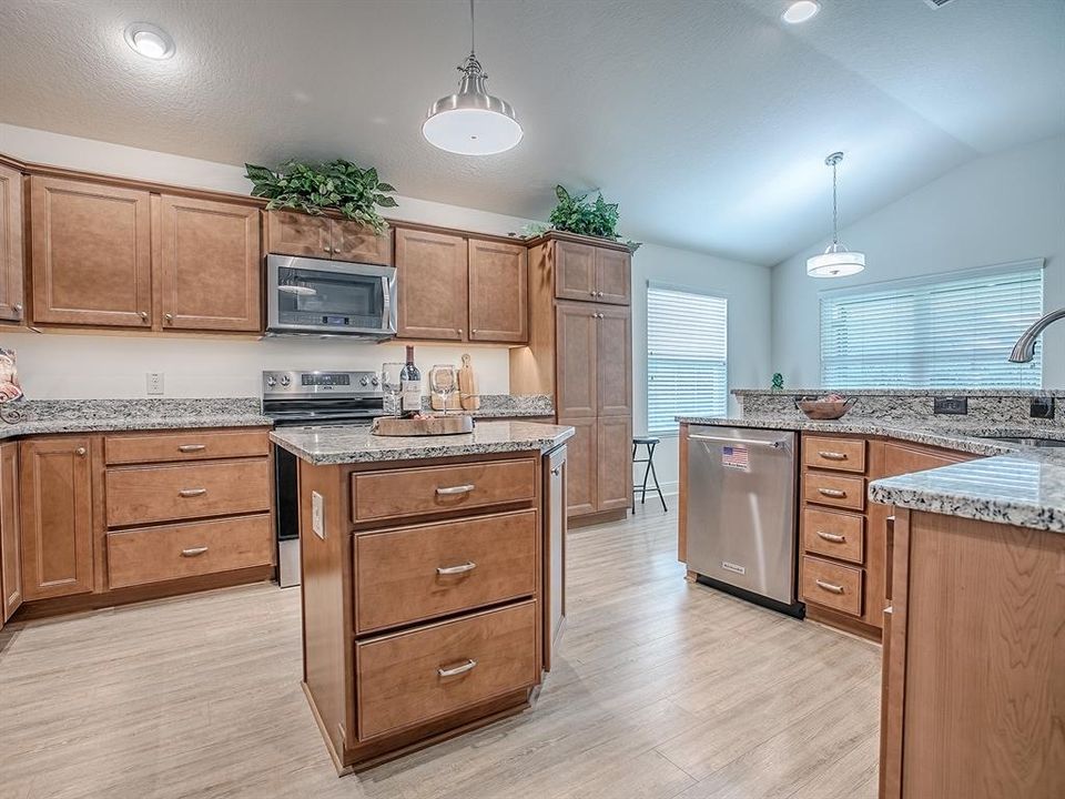 En Venta: $489,500 (3 camas, 2 baños, 1830 Pies cuadrados)