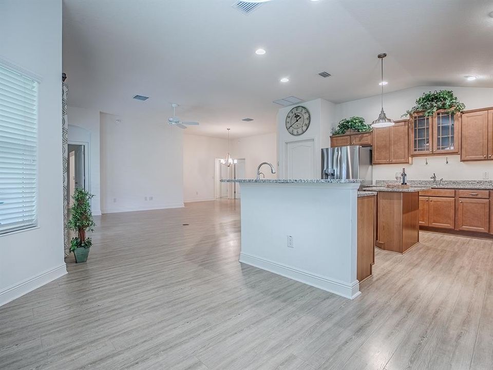 En Venta: $489,500 (3 camas, 2 baños, 1830 Pies cuadrados)