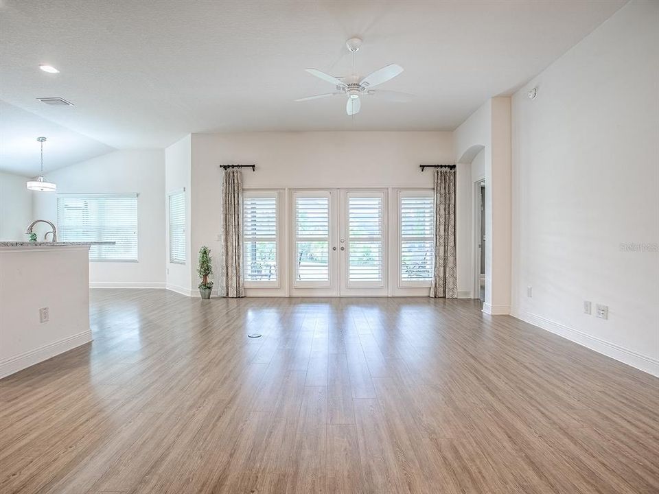 En Venta: $489,500 (3 camas, 2 baños, 1830 Pies cuadrados)