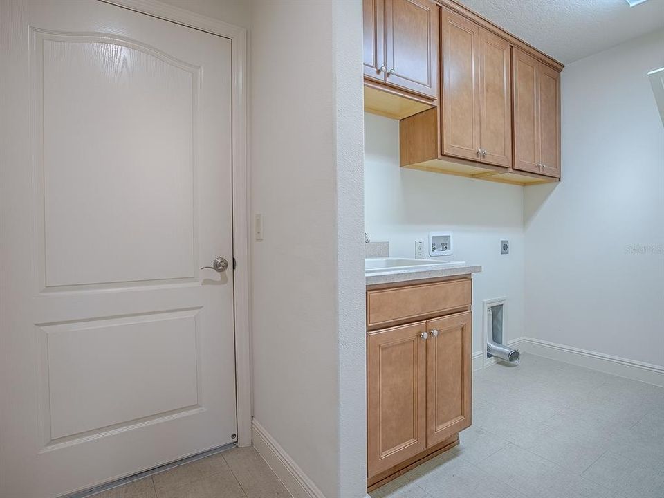 En Venta: $489,500 (3 camas, 2 baños, 1830 Pies cuadrados)