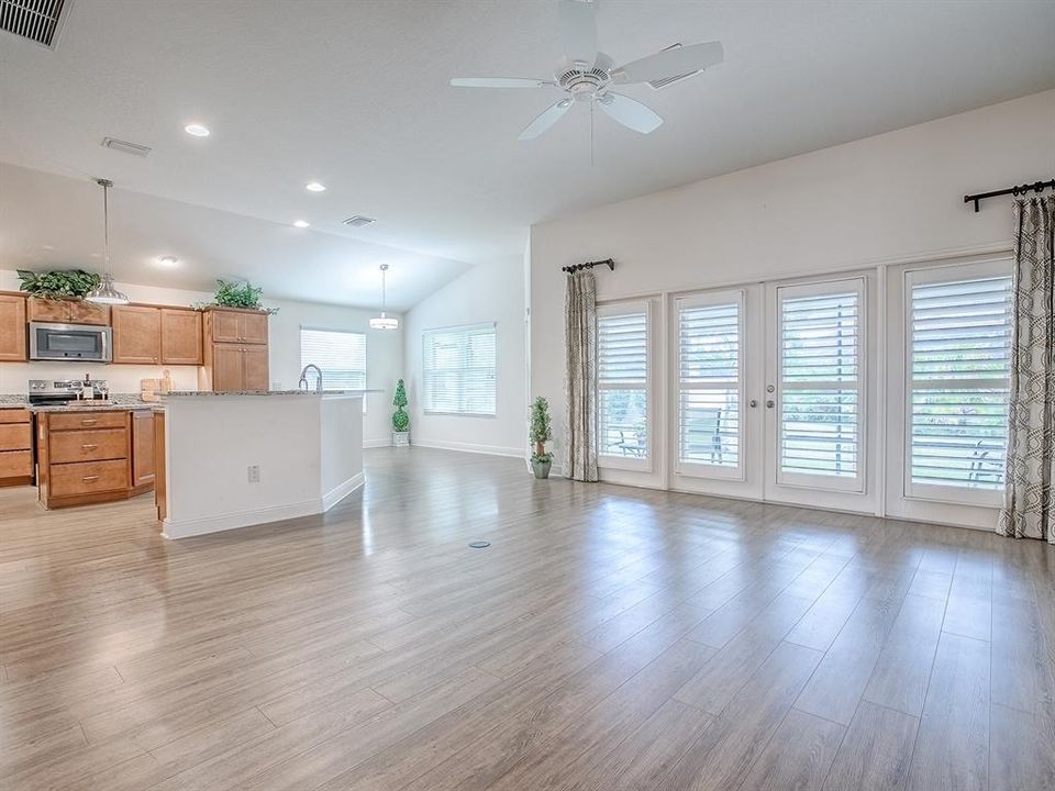 En Venta: $489,500 (3 camas, 2 baños, 1830 Pies cuadrados)