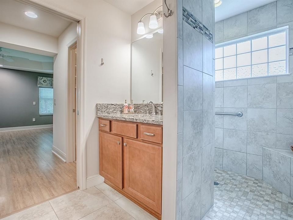 En Venta: $489,500 (3 camas, 2 baños, 1830 Pies cuadrados)