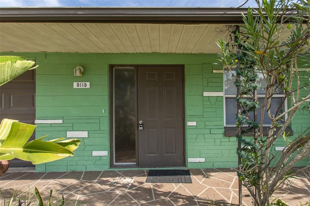 Active With Contract: $185,000 (2 beds, 2 baths, 1004 Square Feet)