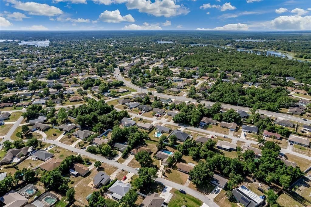 待售: $349,999 (4 贝兹, 2 浴室, 1586 平方英尺)