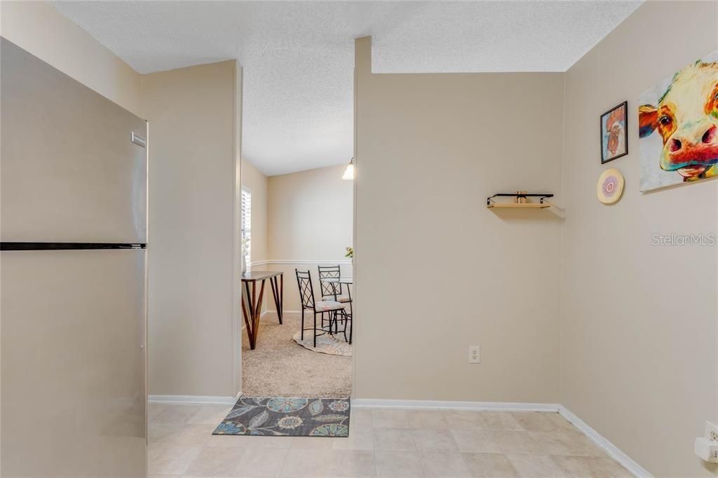 待售: $349,999 (4 贝兹, 2 浴室, 1586 平方英尺)