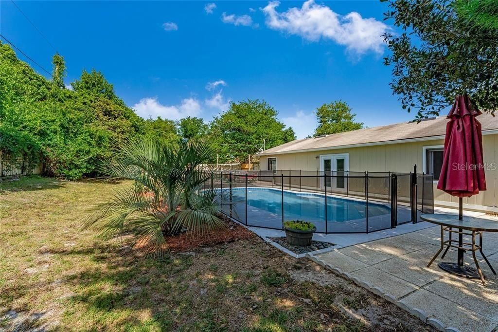 待售: $349,999 (4 贝兹, 2 浴室, 1586 平方英尺)