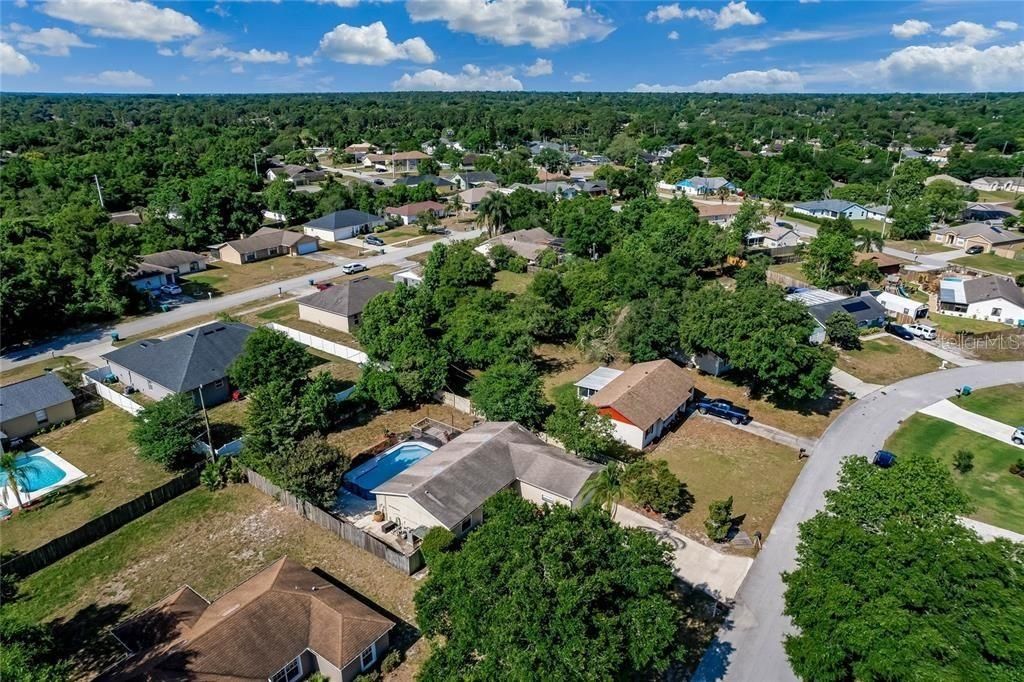 待售: $349,999 (4 贝兹, 2 浴室, 1586 平方英尺)