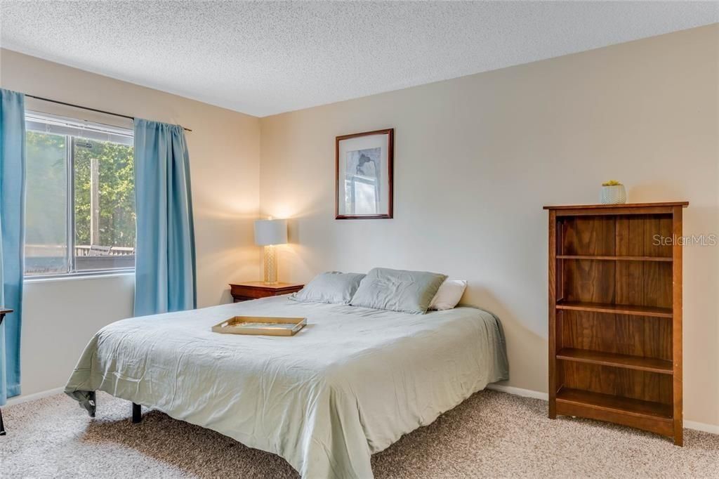 待售: $349,999 (4 贝兹, 2 浴室, 1586 平方英尺)