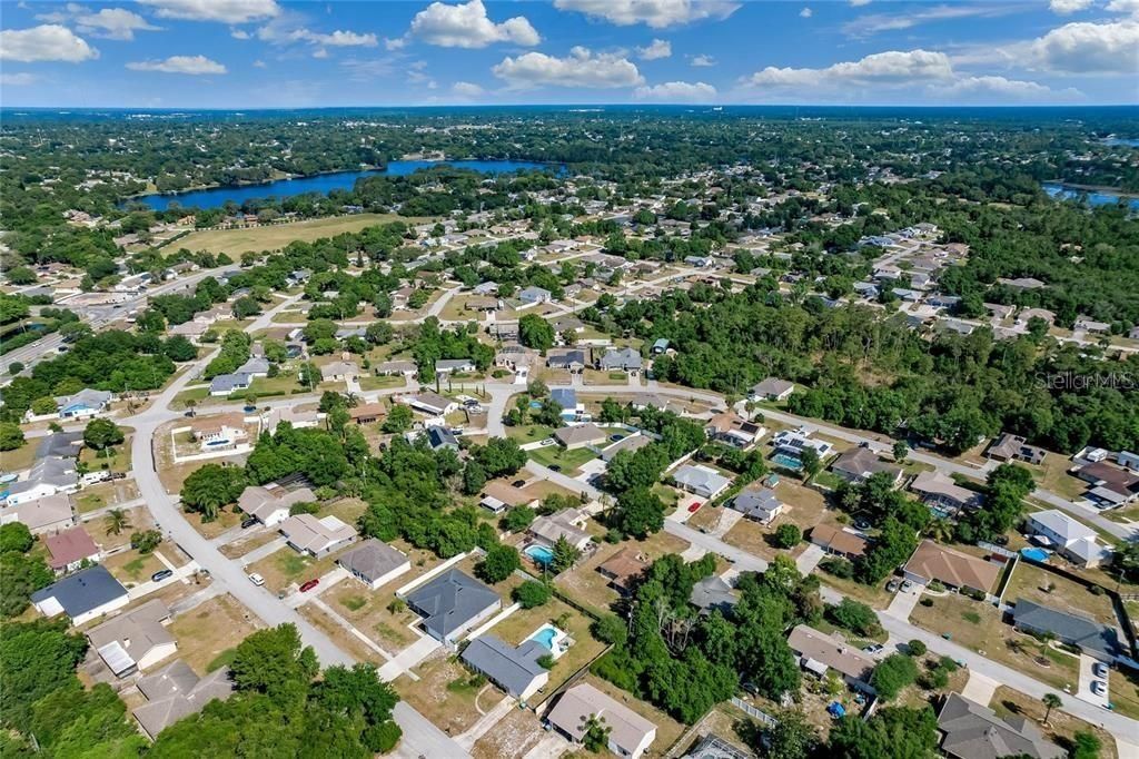 待售: $349,999 (4 贝兹, 2 浴室, 1586 平方英尺)