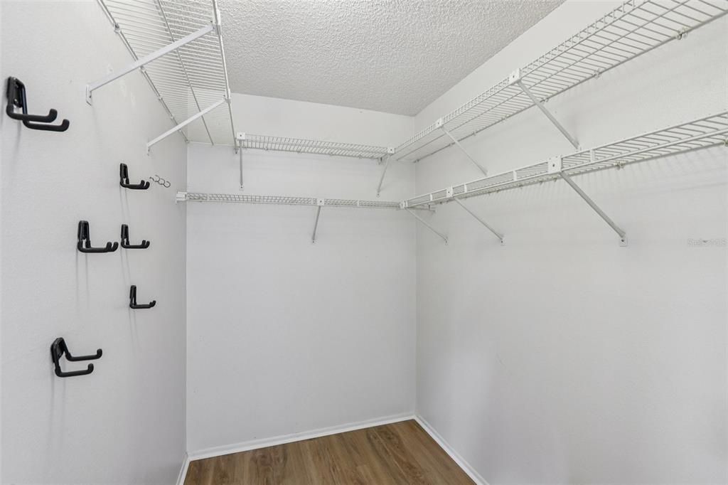 For Sale: $279,000 (2 beds, 2 baths, 1465 Square Feet)