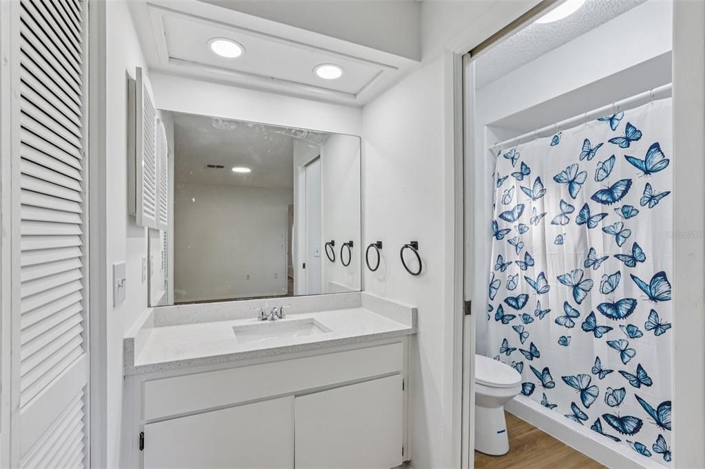 For Sale: $279,000 (2 beds, 2 baths, 1465 Square Feet)