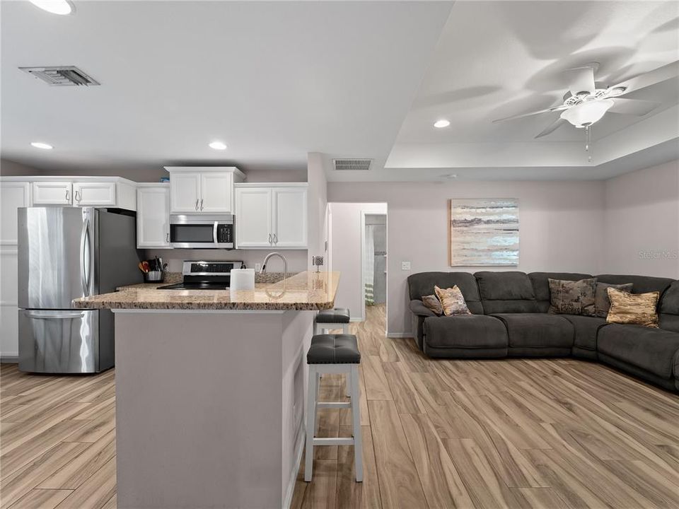 For Sale: $589,900 (5 beds, 3 baths, 2200 Square Feet)