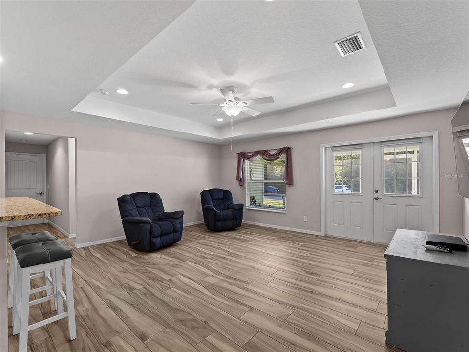 For Sale: $589,900 (5 beds, 3 baths, 2200 Square Feet)