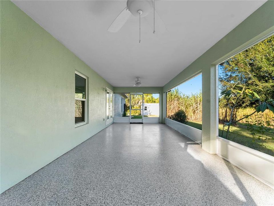 For Sale: $589,900 (5 beds, 3 baths, 2200 Square Feet)