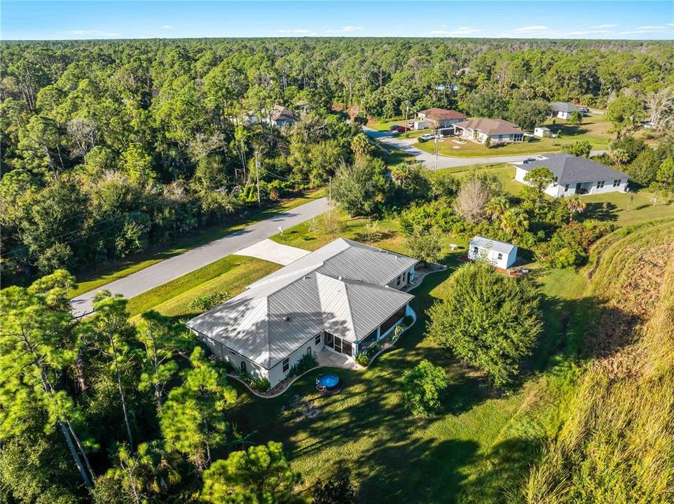 For Sale: $589,900 (5 beds, 3 baths, 2200 Square Feet)