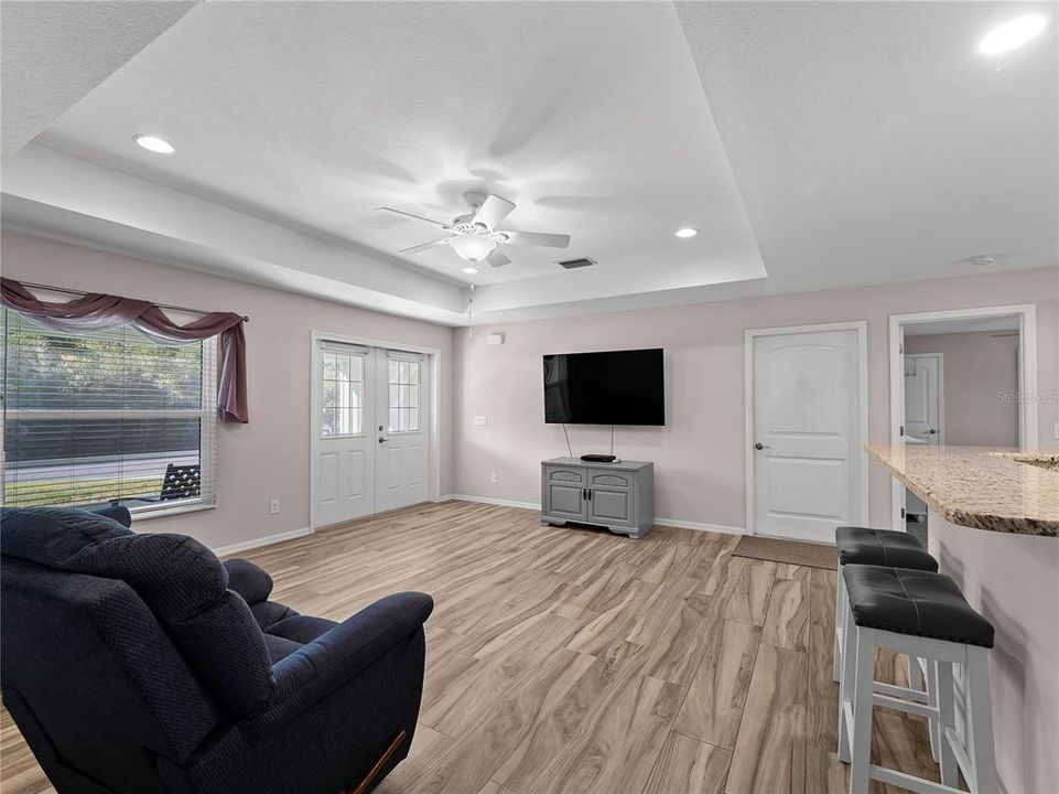 For Sale: $589,900 (5 beds, 3 baths, 2200 Square Feet)