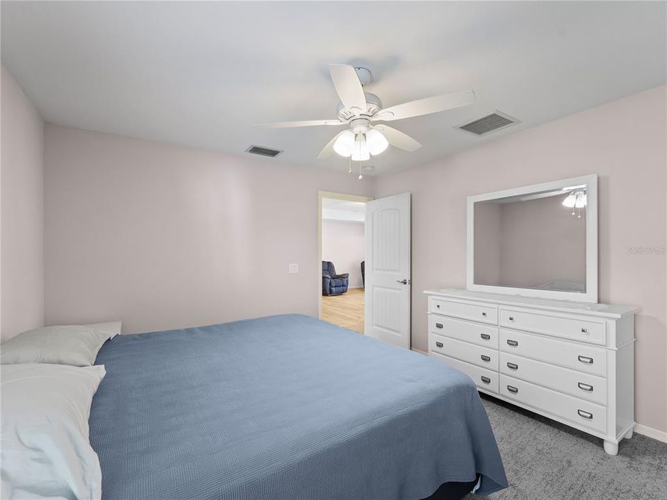 For Sale: $589,900 (5 beds, 3 baths, 2200 Square Feet)