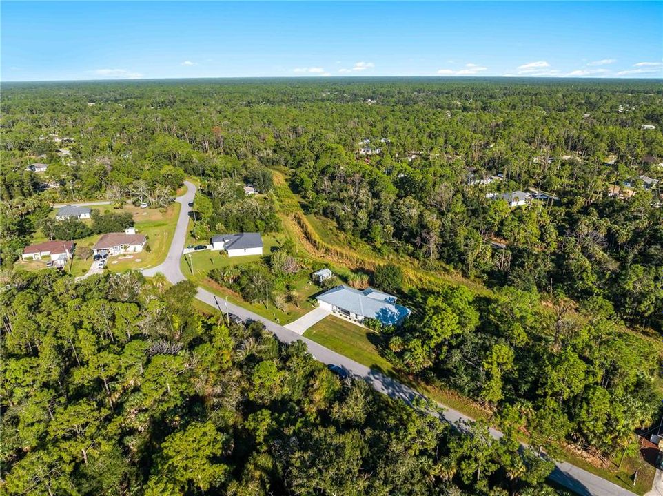 For Sale: $589,900 (5 beds, 3 baths, 2200 Square Feet)