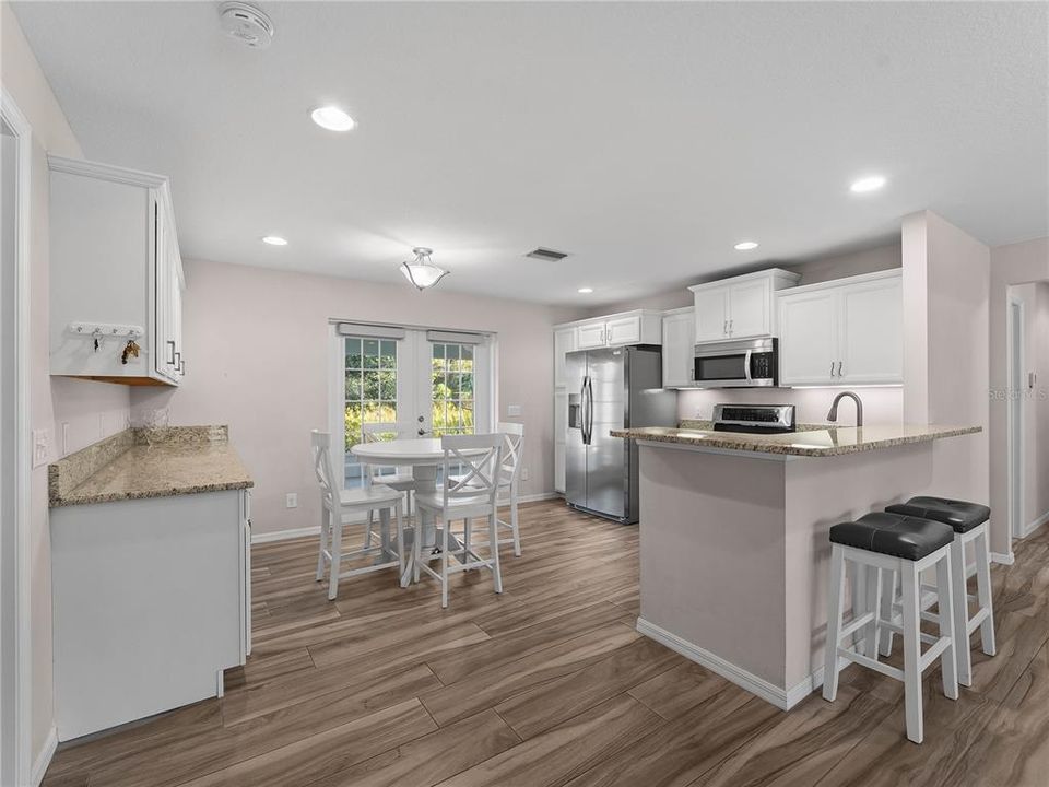 For Sale: $589,900 (5 beds, 3 baths, 2200 Square Feet)