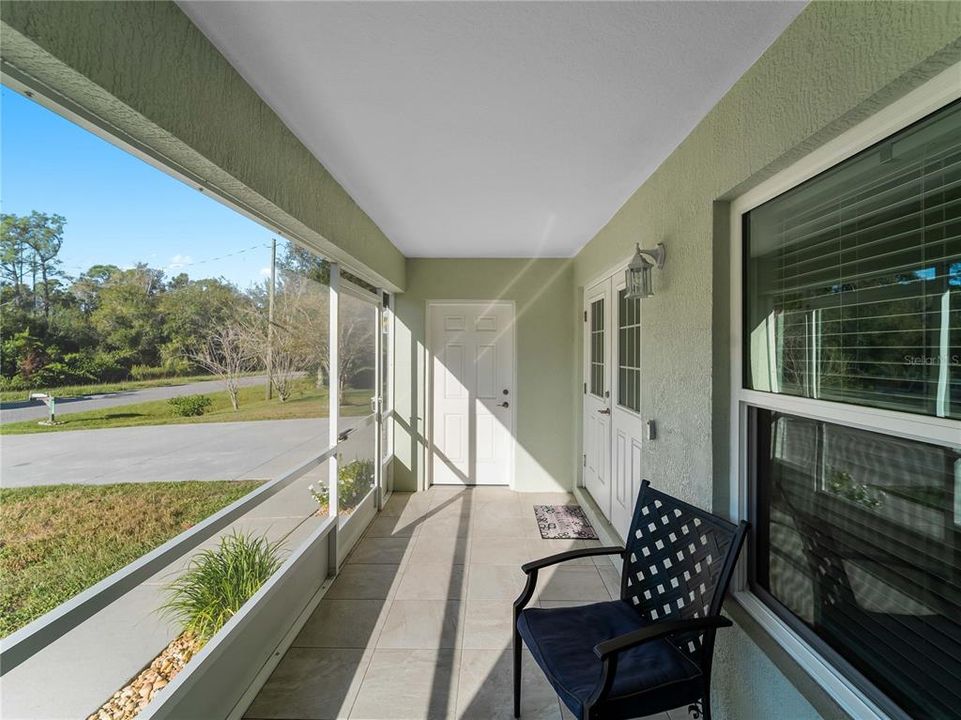 For Sale: $589,900 (5 beds, 3 baths, 2200 Square Feet)