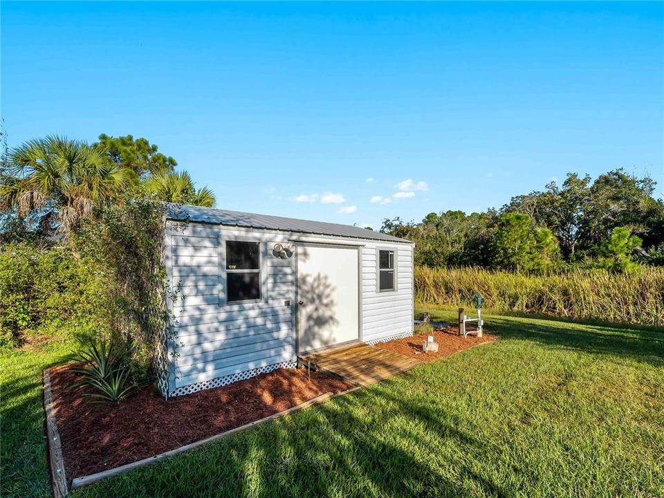 For Sale: $589,900 (5 beds, 3 baths, 2200 Square Feet)