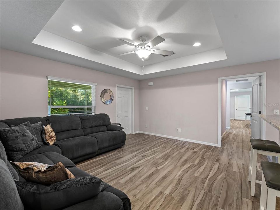 For Sale: $589,900 (5 beds, 3 baths, 2200 Square Feet)