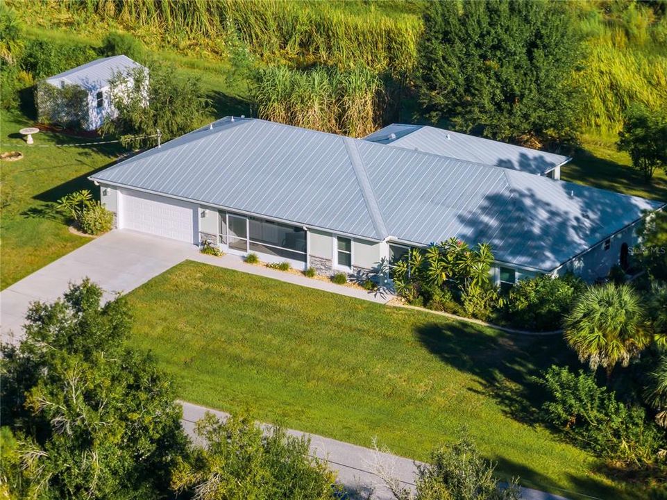 For Sale: $589,900 (5 beds, 3 baths, 2200 Square Feet)