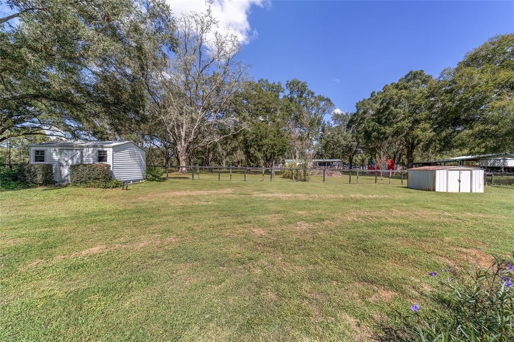 Active With Contract: $399,900 (2 beds, 2 baths, 1446 Square Feet)