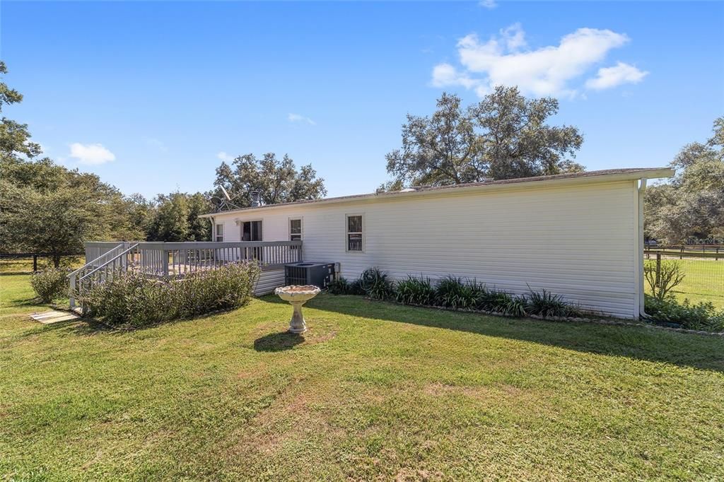 Active With Contract: $399,900 (2 beds, 2 baths, 1446 Square Feet)